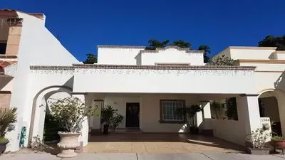 En Renta bonita Casa amueblada, Privada San Sebastian. | GM Inmobiliaria