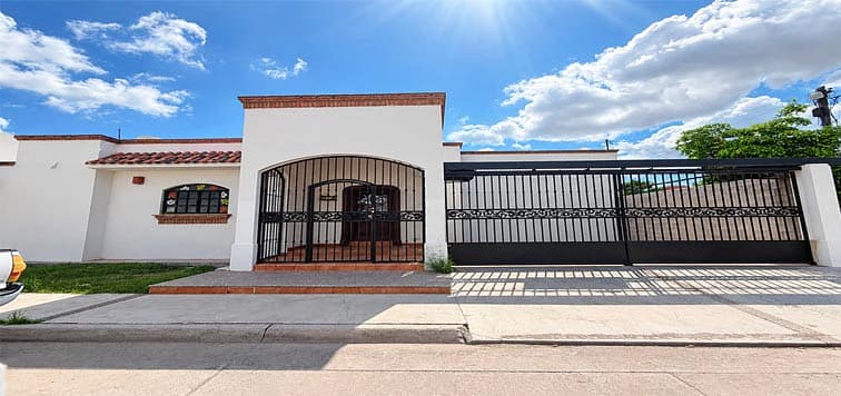 En Renta excelente Casa Una Planta, Fraccionamiento Jardines del Country