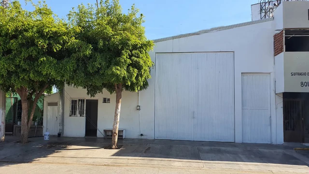 En Renta excelente Bodega, Colonia Jiquilpan.