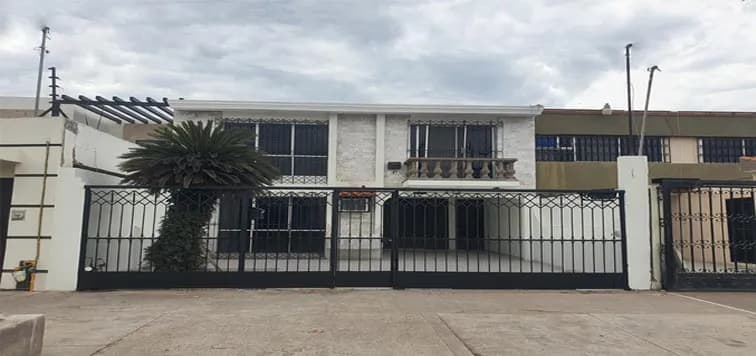 En Renta bonita y amplia Casa, Fraccionamiento El Parque