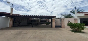 13_2853 | En Venta bonita Casa Una Planta, Fracc. Jardines del Country. | GM Inmobiliaria