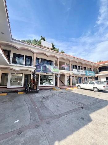 5_2945 | LOCAL COMERCIAL EN RENTA PLAZA SANTA ELENA | GM Inmobiliaria