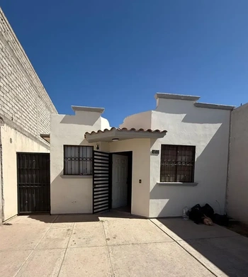 5_2812 | CASA EN RENTA AMUEBLADA FRACC VIÑEDOS | GM Inmobiliaria