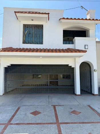 5_2943 | CASA EN VENTA COL CENTRO 3 REC | GM Inmobiliaria